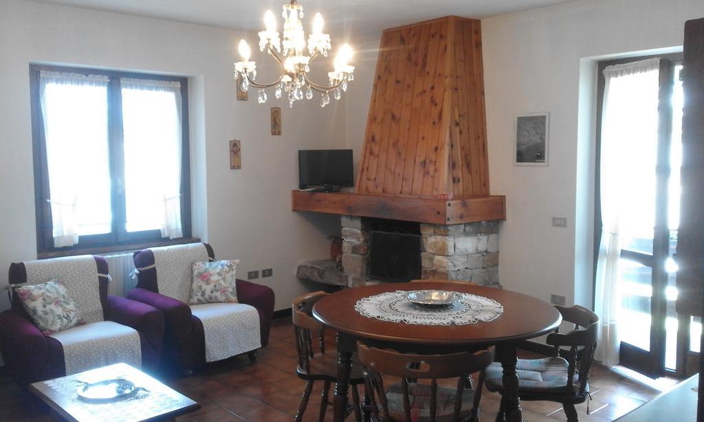 Appartement Casa Livia Maria à Teglio Extérieur photo